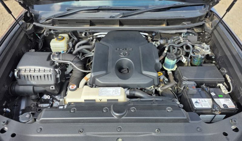 
								Toyota Land Cruiser Prado Kakadu full									