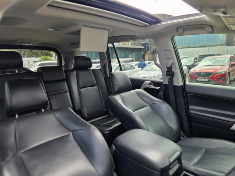 
								Toyota Landcruiser prado kakadu full									