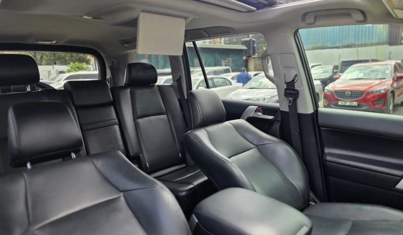 
								Toyota Landcruiser prado kakadu full									