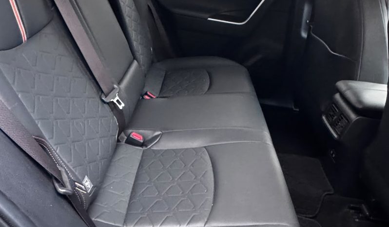 
								Toyota Rav4 full									