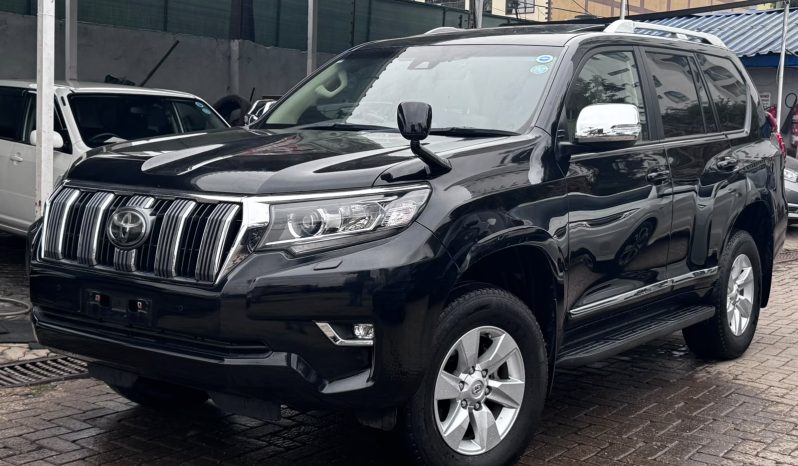 
								Toyota Land Cruiser Prado TXL full									