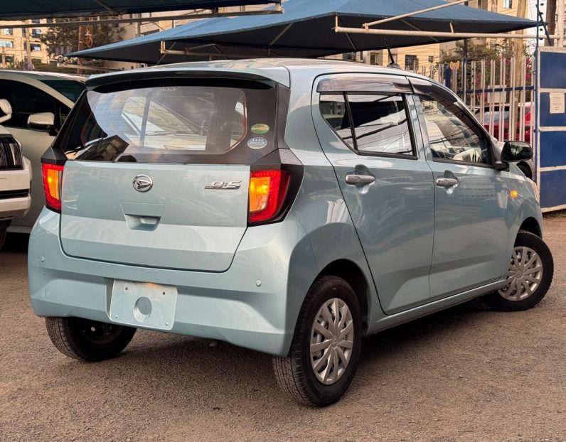 
								Daihatsu Mira full									