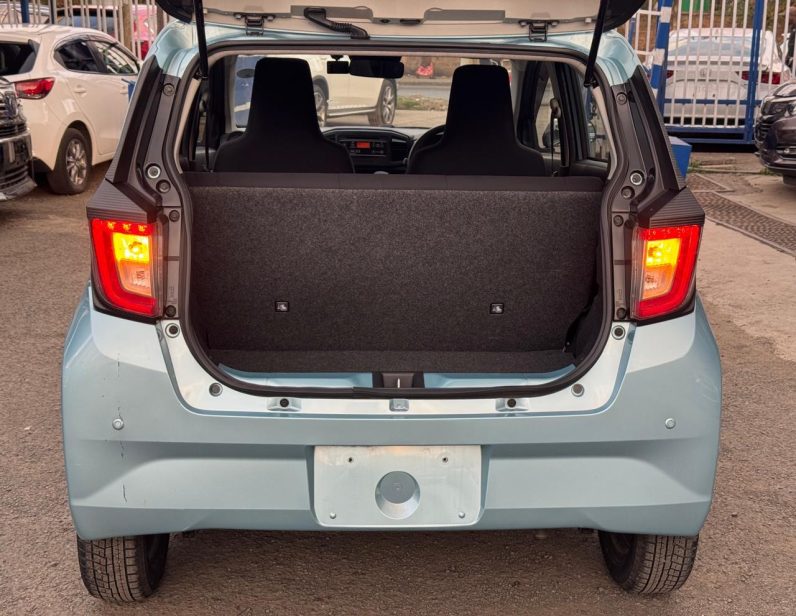 
								Daihatsu Mira full									