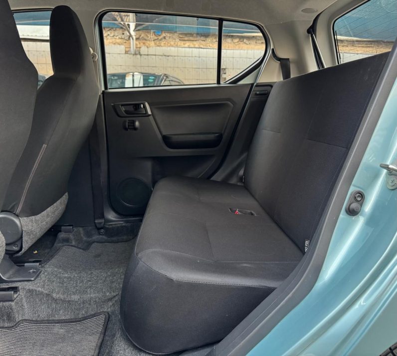 
								Daihatsu Mira full									