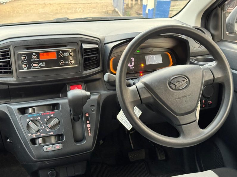 
								Daihatsu Mira full									