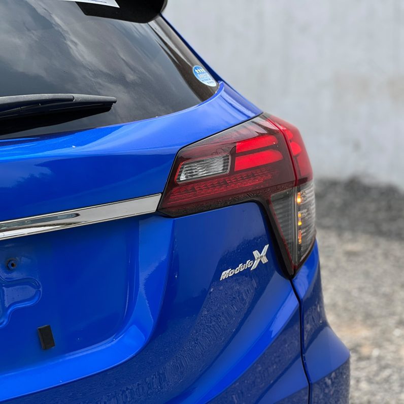 
								Honda Vezel full									