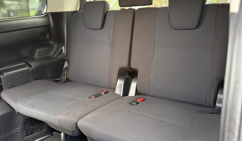 
								Toyota Noah full									