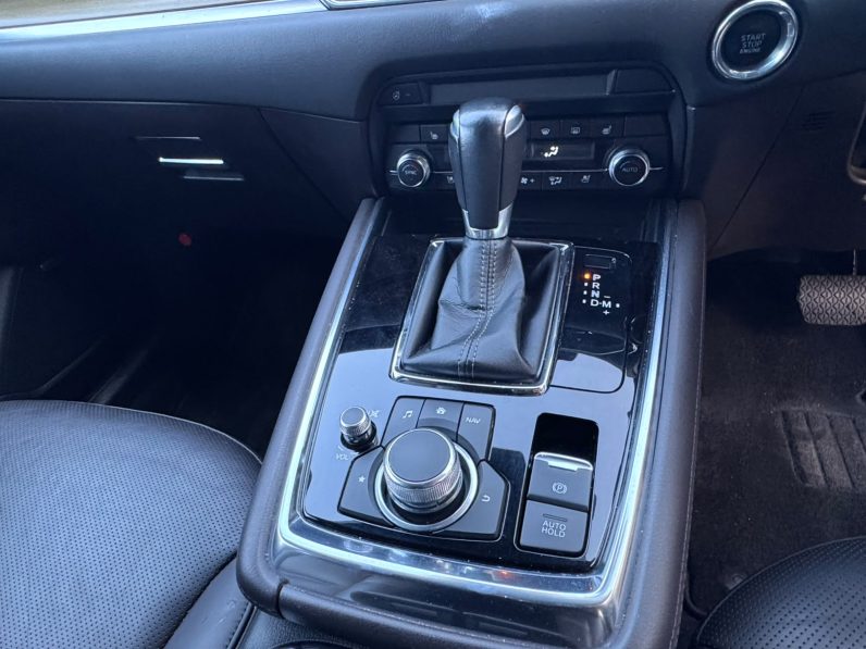 
								Mazda CX-8 full									