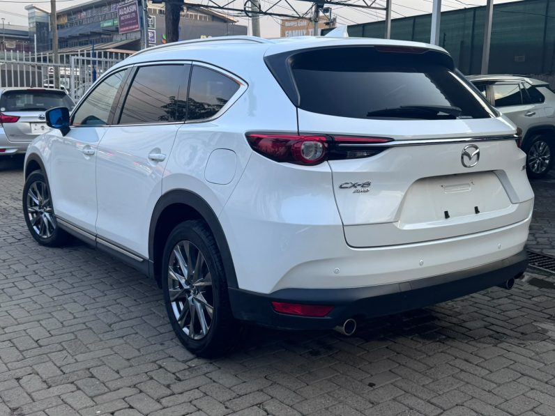 
								Mazda CX-8 full									