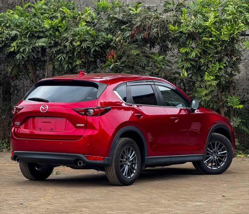 
								Mazda CX-5 full									