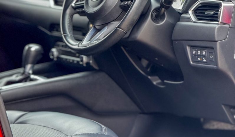 
								Mazda CX-5 full									