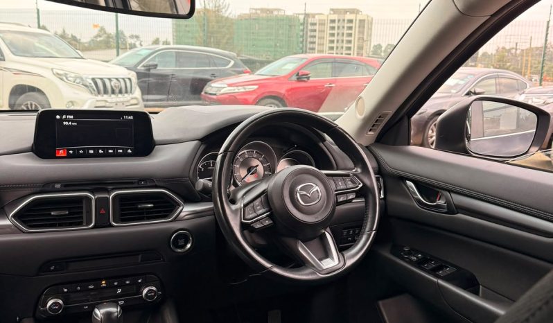 
								Mazda CX-5 full									