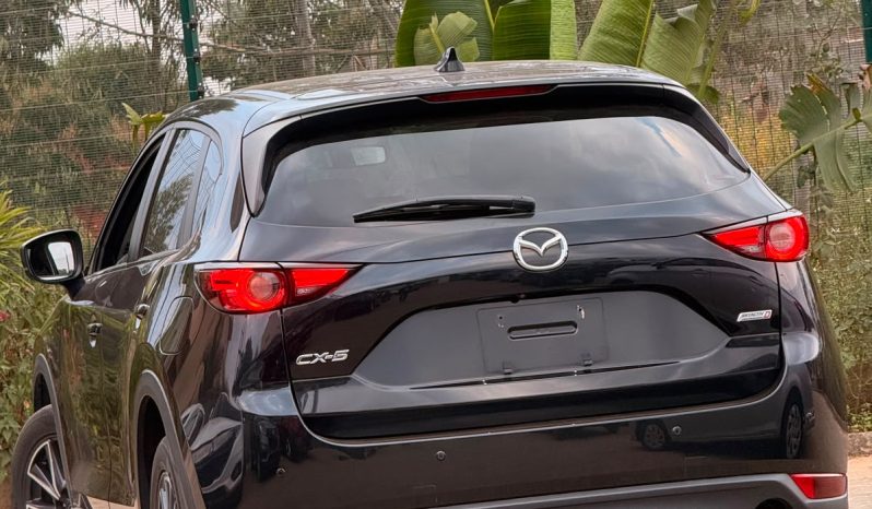 
								Mazda CX-5 full									