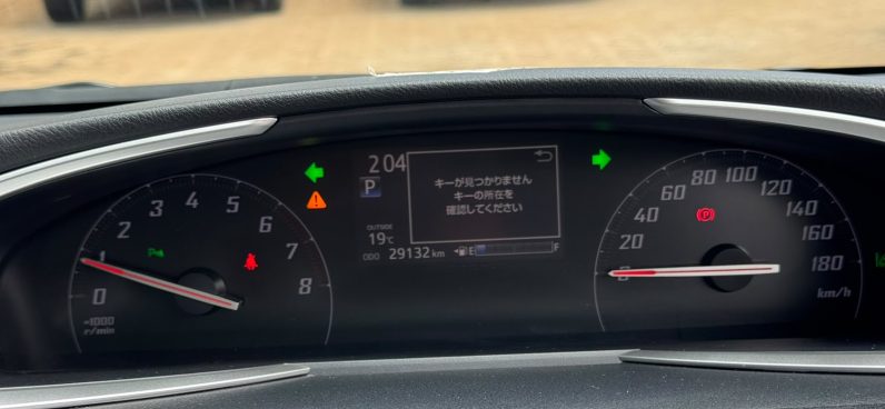 
								Toyota Sienta full									