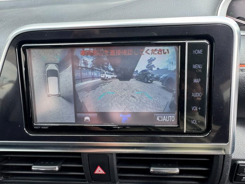 
								Toyota Sienta full									