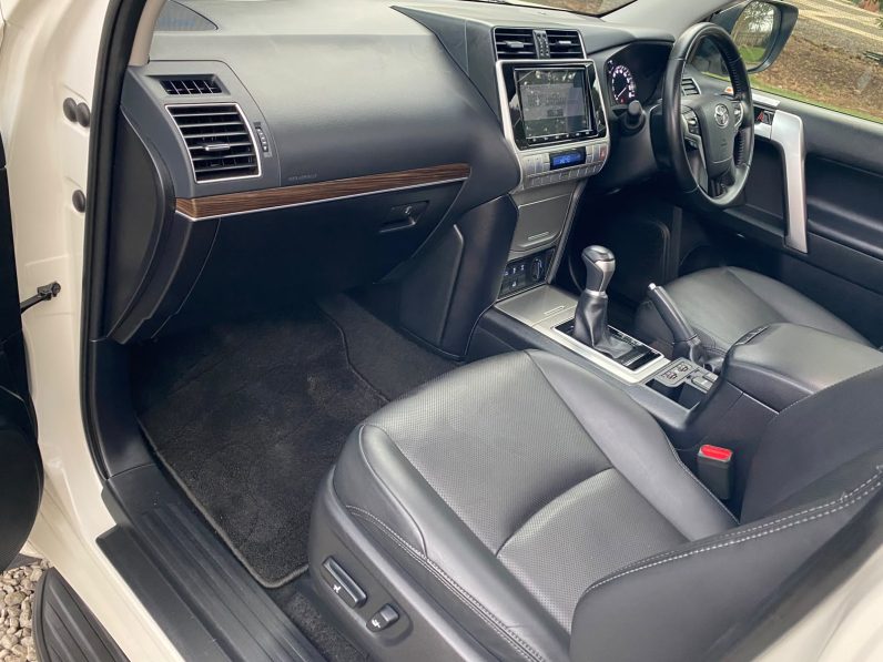
								Toyota Landcruiser Prado TXL full									