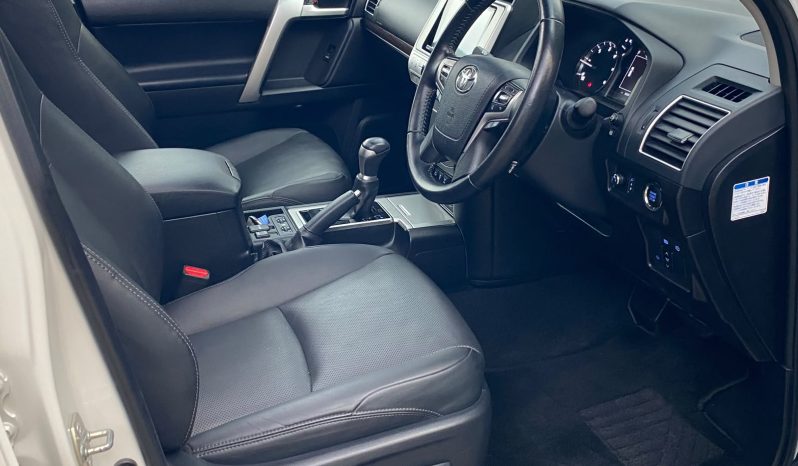
								Toyota Landcruiser Prado TXL full									