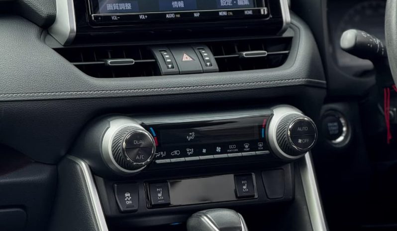 
								Toyota Rav4 full									