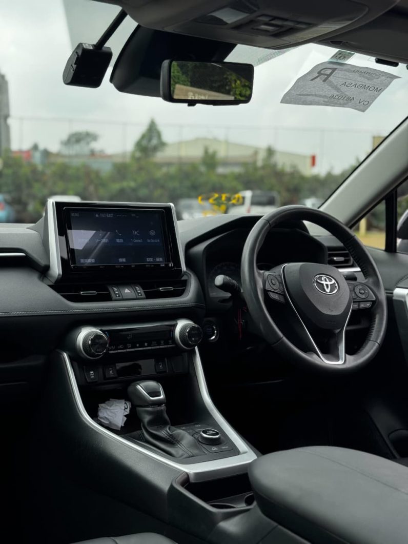 
								Toyota Rav4 full									