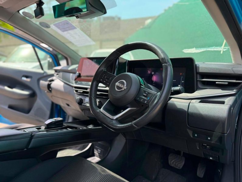
								Nissan Note E-power full									