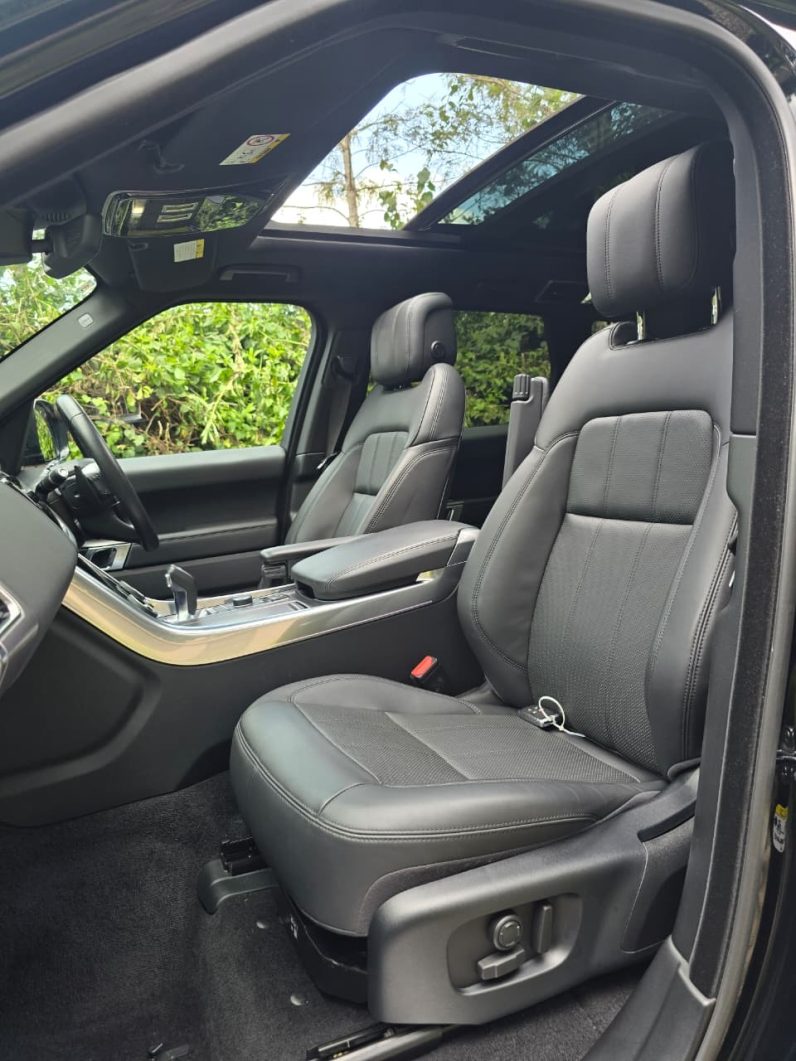 
								Range Rover Sport HSE full									