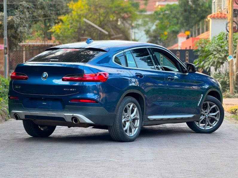 
								BMW X4 full									