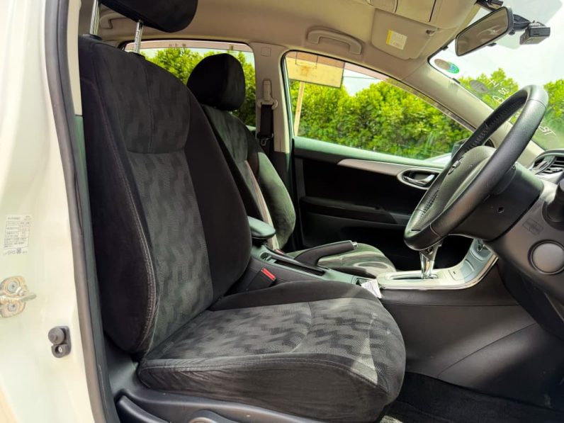 
								Nissan Silphy full									