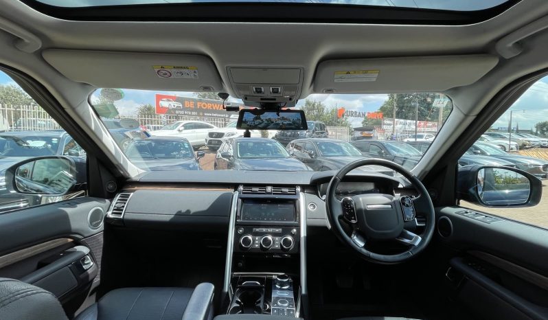 
								Landrover Discovery 5 HSE full									