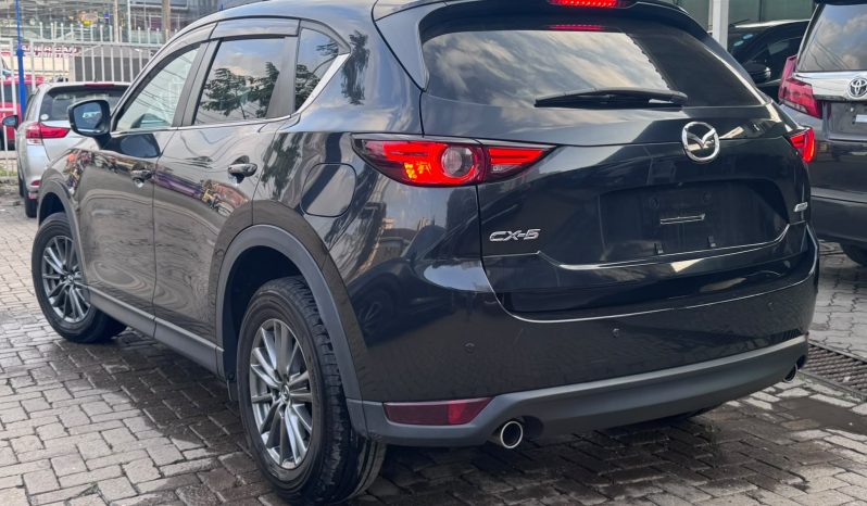 
								Mazda CX-5 full									