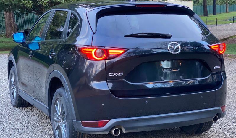 
								Mazda CX-5 full									
