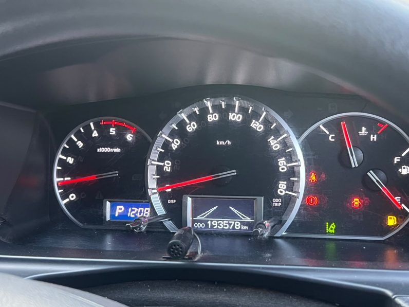 
								Toyota Hiace GL full									