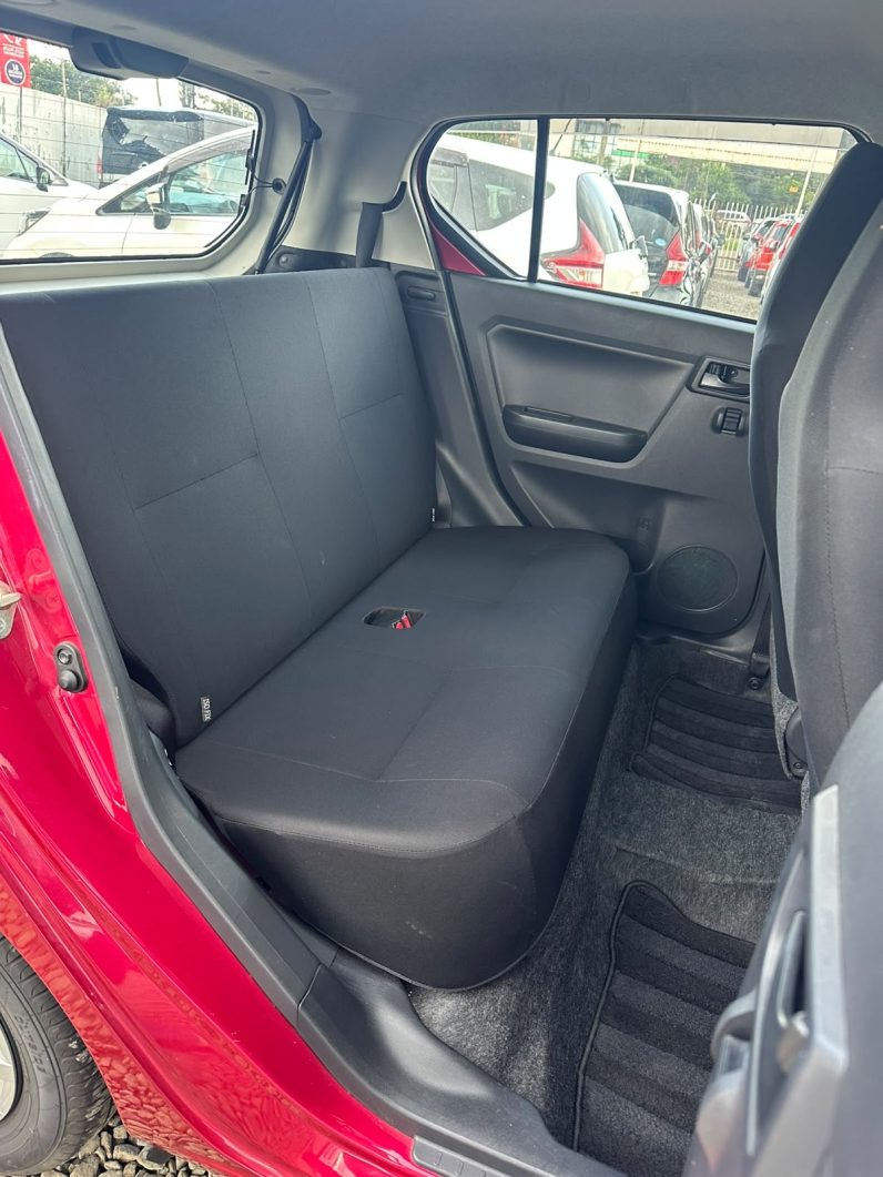 
								Daihatsu Mira E.S full									