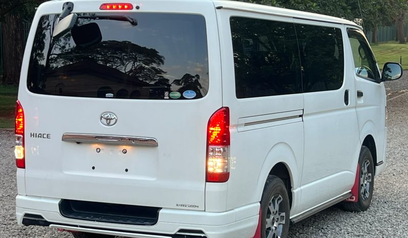 
								Toyota Hiace GL full									