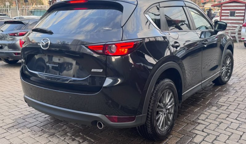 
								Mazda CX-5 full									
