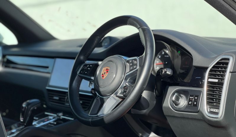 
								Porsche Cayenne full									