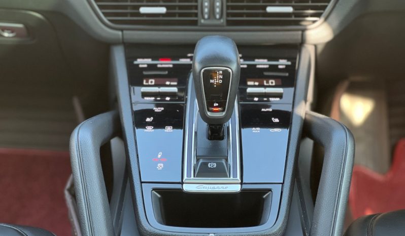 
								Porsche Cayenne full									