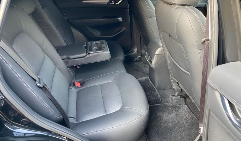 
								Mazda CX-5 full									