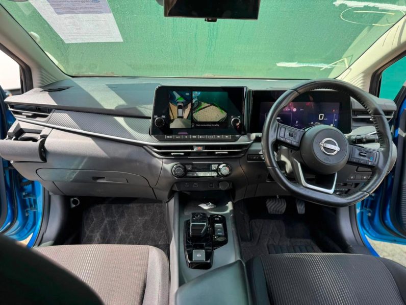 
								Nissan Note E-power full									
