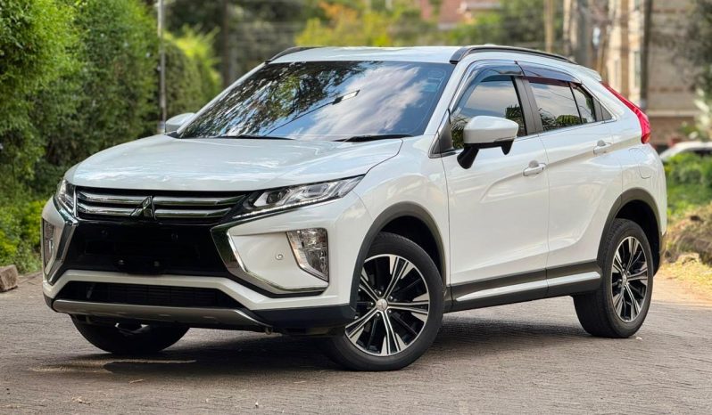 
								Mitsubishi Eclipse Cross full									