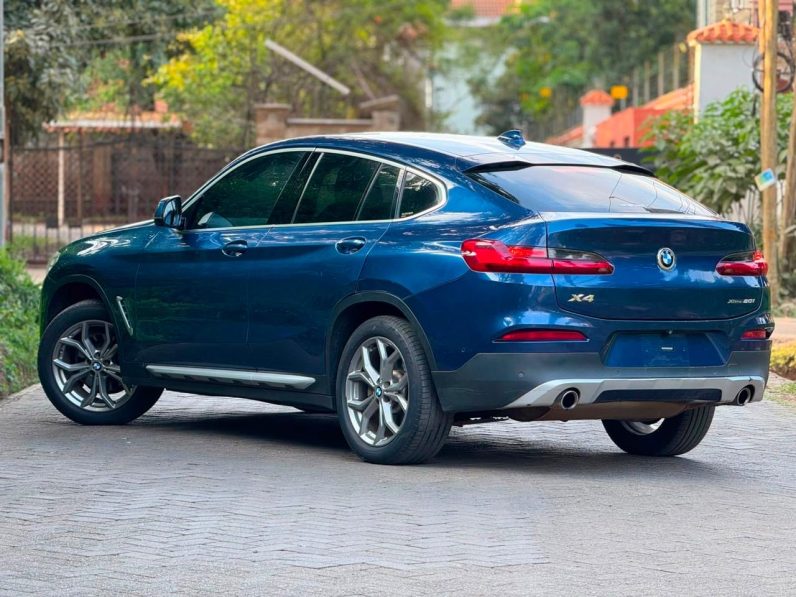 
								BMW X4 full									
