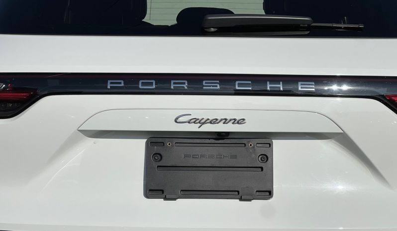 
								Porsche Cayenne full									