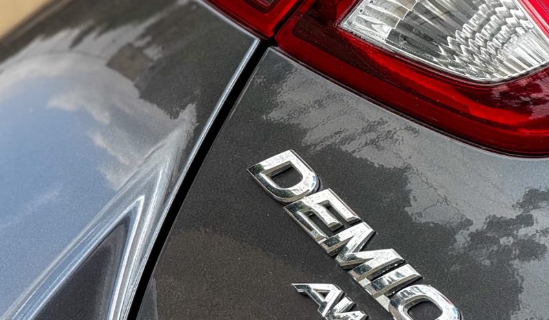 
								Mazda Demio full									