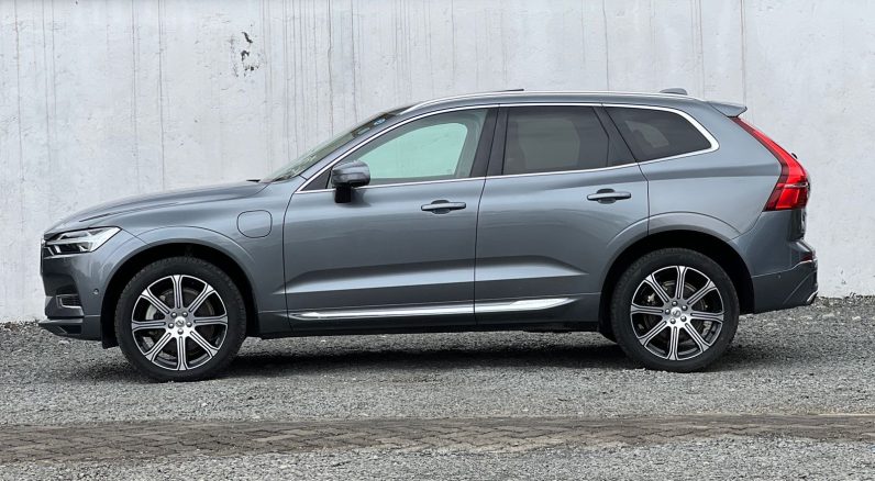 
								Volvo XC60 T8 full									