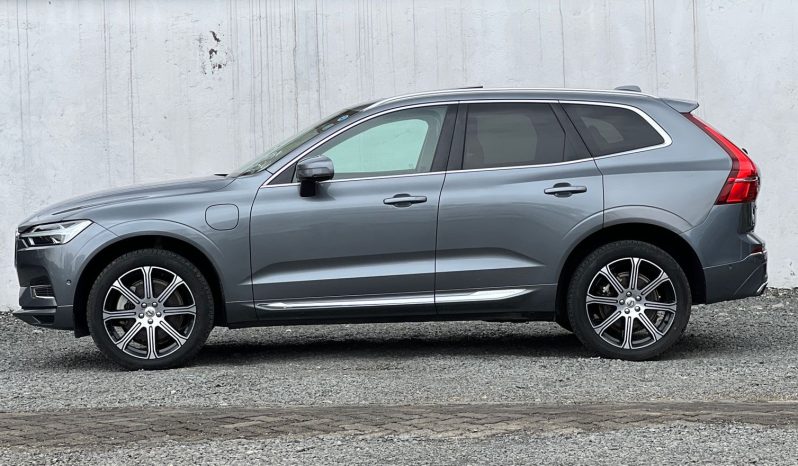 
								Volvo XC60 T8 full									