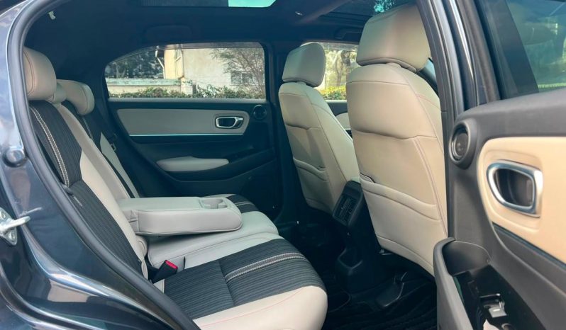 
								Honda Vezel full									