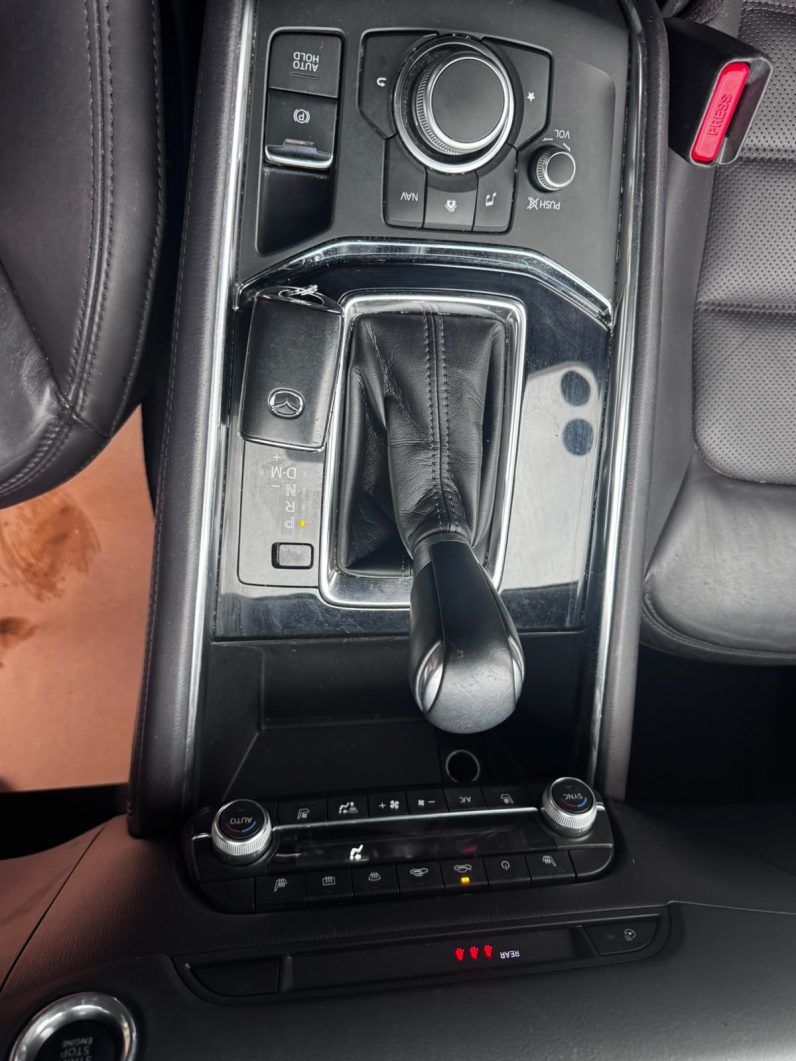 
								Mazda CX-5 full									