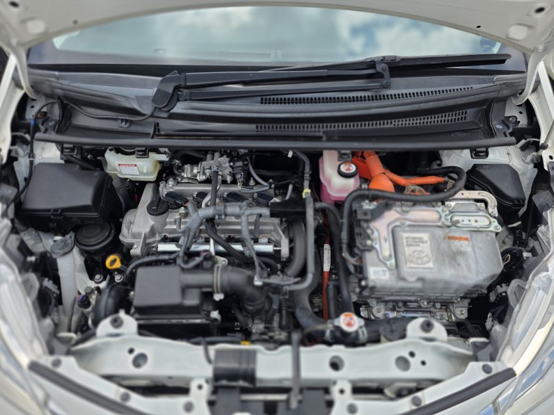
								Toyota Vitz full									