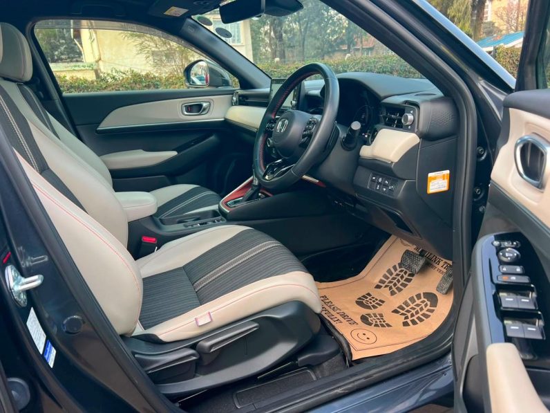 
								Honda Vezel full									