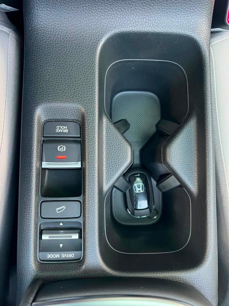 
								Honda Vezel full									