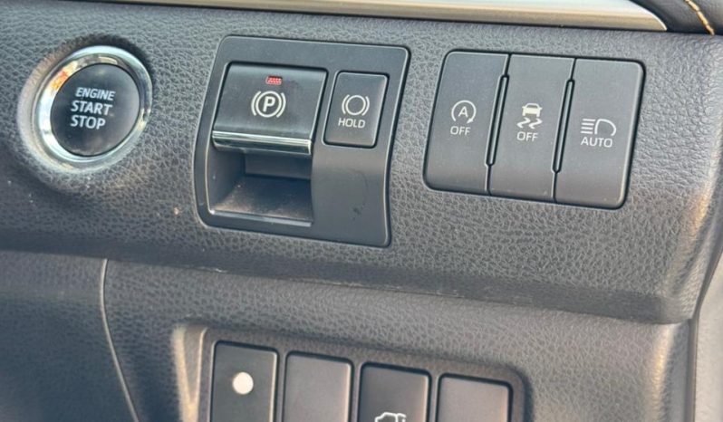 
								Toyota Harrier full									
